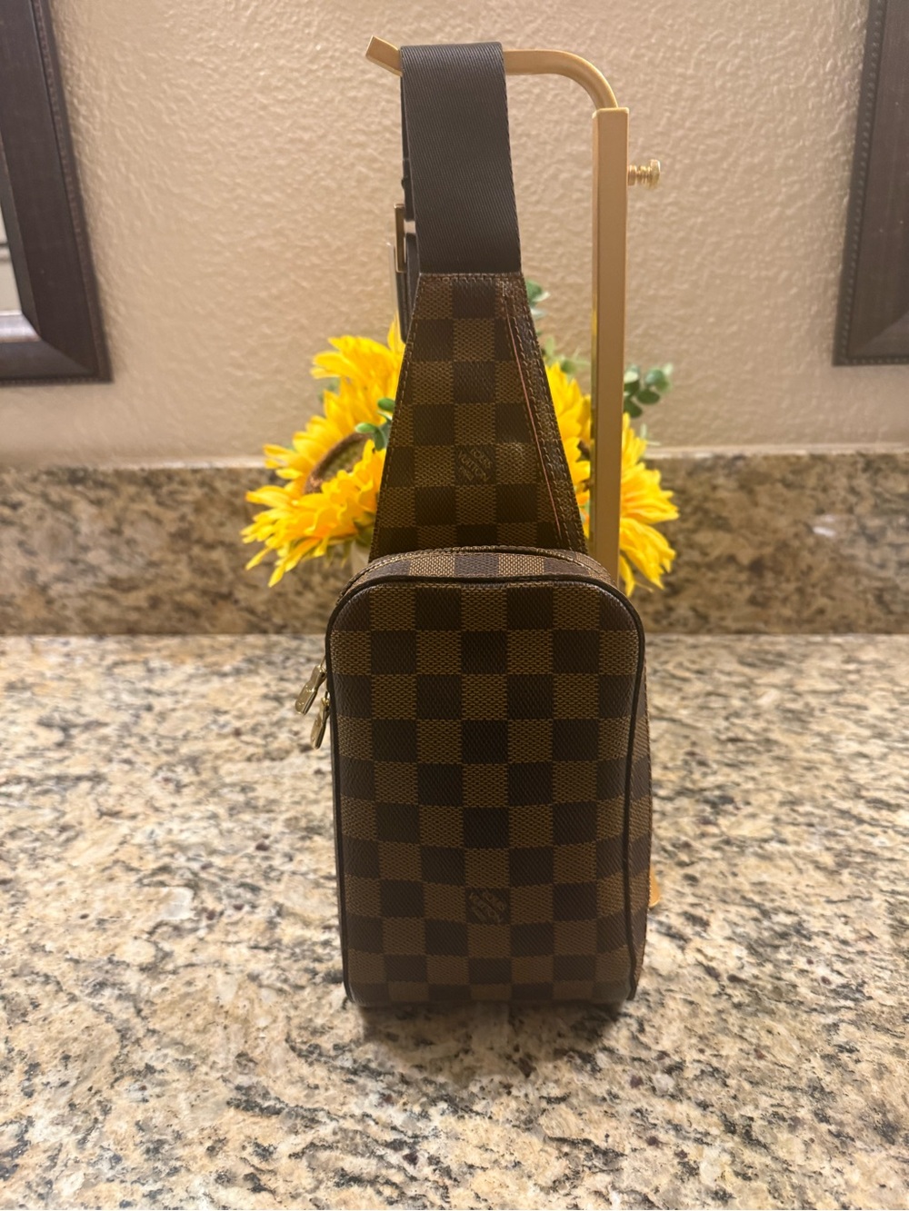 Excellent Condition Louis Vuitton Brown Geronimo